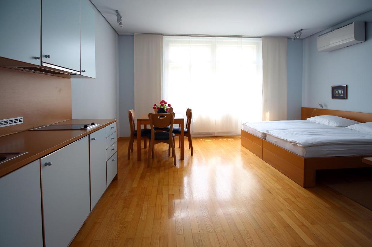 Apartments Villa Boltez Крань Экстерьер фото
